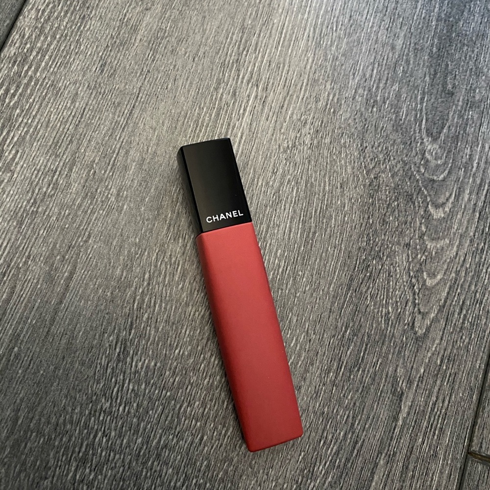 Chanel Rouge Allure Liquid Powder